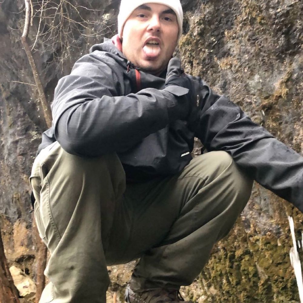 Meet your Posher, Dustin